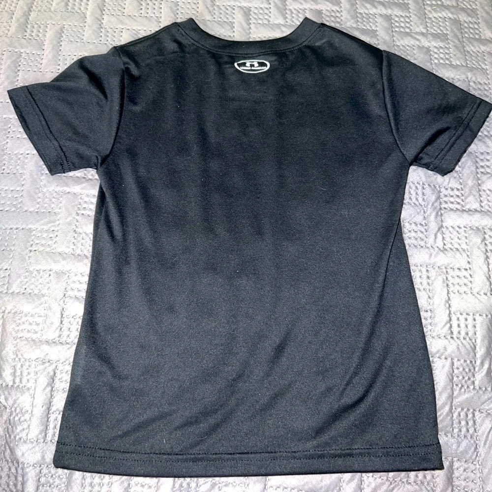 Under Armour Dri-fit shirt - Picture 3 of 3